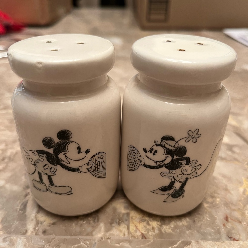Mickey And Minnie Salt And Pepper Shakers